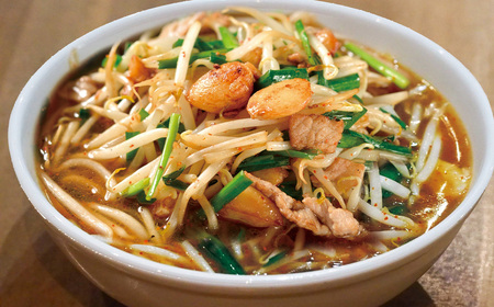 新京ベストコンディションラーメン 2人前 5袋 ／ ご当地ラーメン 旨辛 スタミナ にんにく ガーリック ベトコンラーメン新京 コラボ商品 人気店監修 お取り寄せ 中華 麺 昼食 夕食 夜食 時短 料