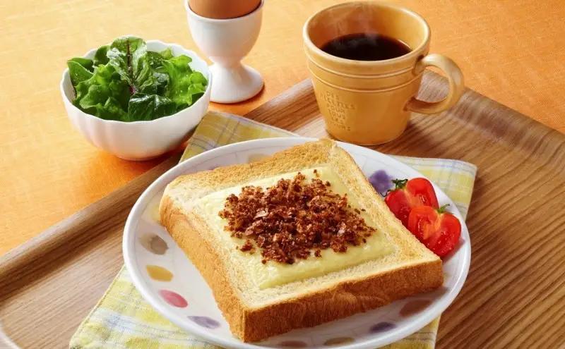 甘旨(あまうま)おかかふりかけ(40g×8袋)  化学調味料無添加 かつお節使用 井口食品 いのくち 【福岡市内製造】 ご飯 弁当 常温
