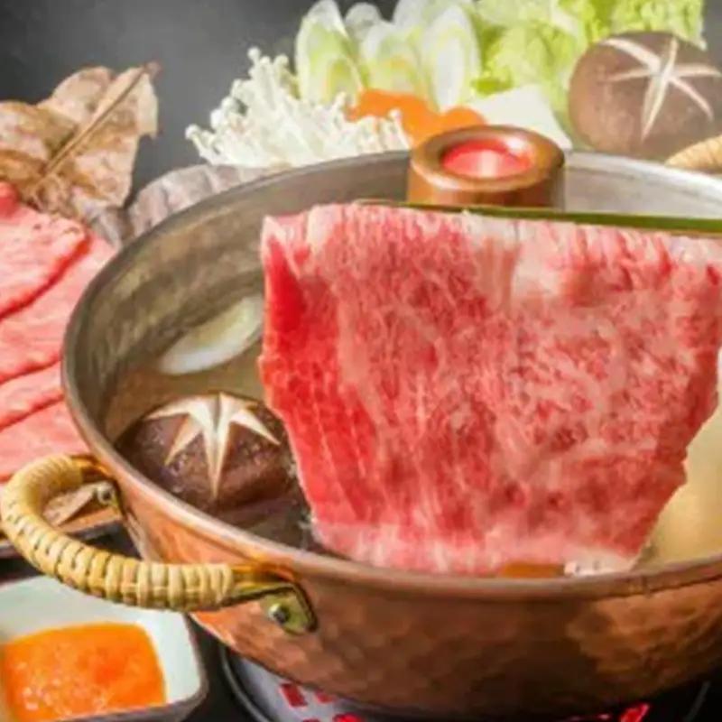 訳アリ！ 博多和牛 しゃぶしゃぶすき焼き用 700g  ( 部位お任せ )【博多和牛 和牛 牛 肉 お肉 しゃぶしゃぶ すき焼き 訳あり 贅沢 人気 食品 オススメ 送料無料 福岡県 筑前町 AR00