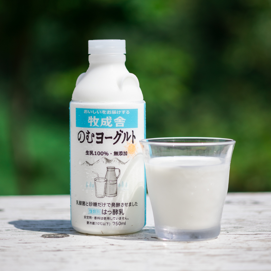 ＜牧成舎＞飲むヨーグルト750ml×4本