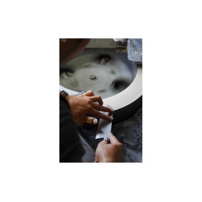 ふるさと納税 関市 濃州正宗作 白紙鋼 三徳包丁 (包丁の研ぎ方DVD付) |  | 03