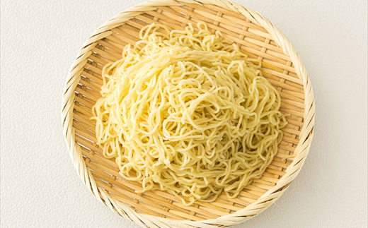 釧路町発 〆まで美味しい細ちぢれ麺（細ちぢれラーメン 220g）×1袋（2食分） | 北海道で人気 釧路ラーメン 細麺 鍋の締め ラーメン 生麺 おすすめ 鍋のシメ 鍋の〆に 食べるラーメン 冷蔵 森