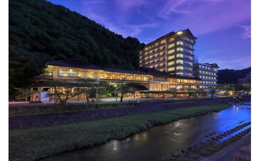 あつみ温泉　萬国屋　ペア宿泊券（1泊2食付）【詣でる つかる 頂きます】（山形県鶴岡市） 日本のホテル・旅館100選 充実の周辺観光 | 源泉かけ流し 名湯 バレルサウナ 露天風呂 美食 和食 鯛めし 和会席 山形 庄内 東北 観光 旅行