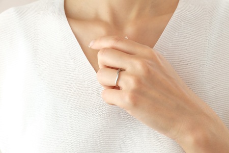 ブルージュの羽根リング　レディース【サイズ：8号～16号（1号刻み）】