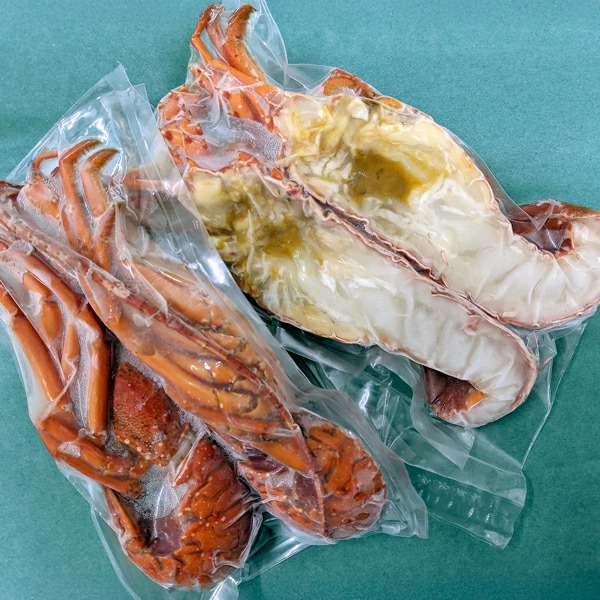 【天然】ボイル冷凍伊勢海老 ハーフカット1kg（半身10～12個） 伊勢海老 ボイル ハーフカット 魚介 バーベキュー 海の幸 海鮮