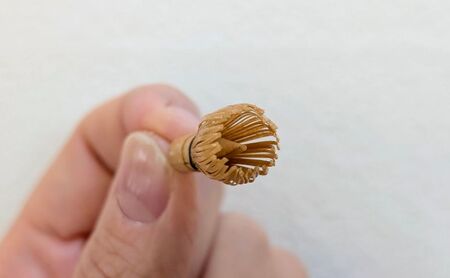 茶筅と緑茶のピアス アクセサリー 小物 雑貨 和装 和服 ファッション小物 かわいい おしゃれ 和風 レトロ 着物に合うピアス 軽い付け心地 