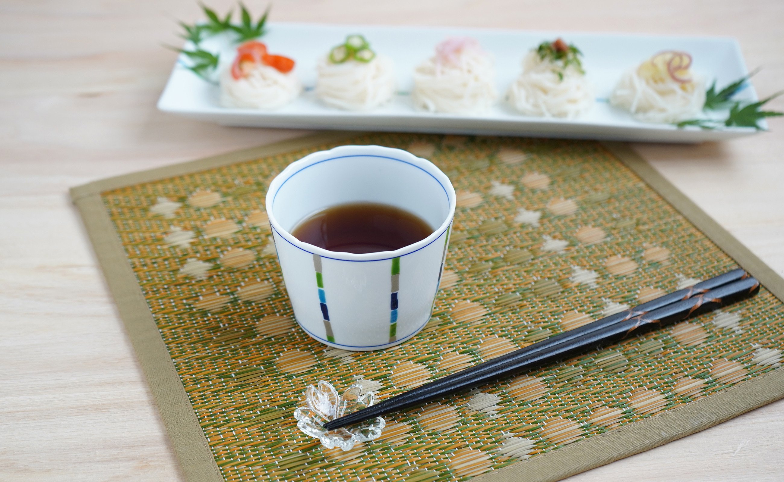 
                  有田焼 irodori ライン そばちょこペア 【よう楽庵・たかす】よう楽庵・たかすオリジナル 器 うつわ そばちょこ 猪口 スープ コーヒー プレゼント ギフト A28-20
                