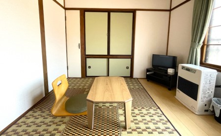 ゲストハウス松よし ご宿泊券 エコノミーシングルルーム 1泊1部屋1名様 宿泊チケット 一人旅 一人旅行 一人部屋 和 モダン 無人ゲストハウス 料理ができる オープンキッチン 喫煙ルーム トイレ シ