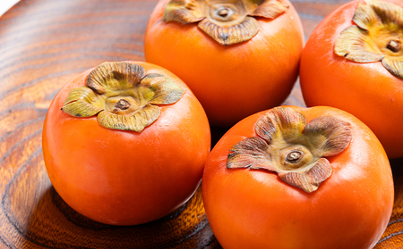 【2026年10月下旬より順次配送】次郎柿 3kg 高知県 香南市 果物 くだもの フルーツ 柿 かき カキ nm-0003