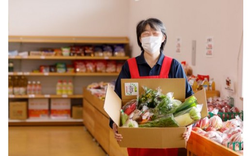 スタッフが厳選して野菜をお届けしております