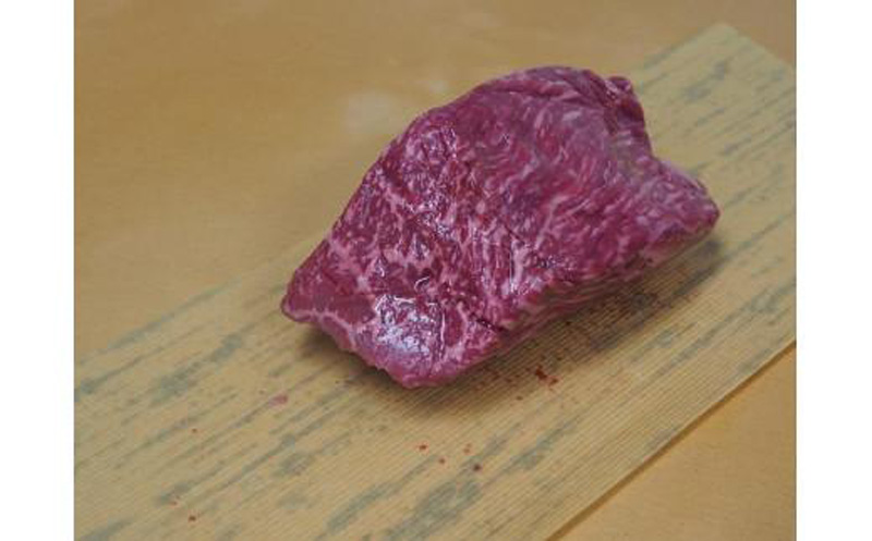 ★北海道・沖縄県・離島配送不可★【宇部牛】 もも小口ブロック 900g