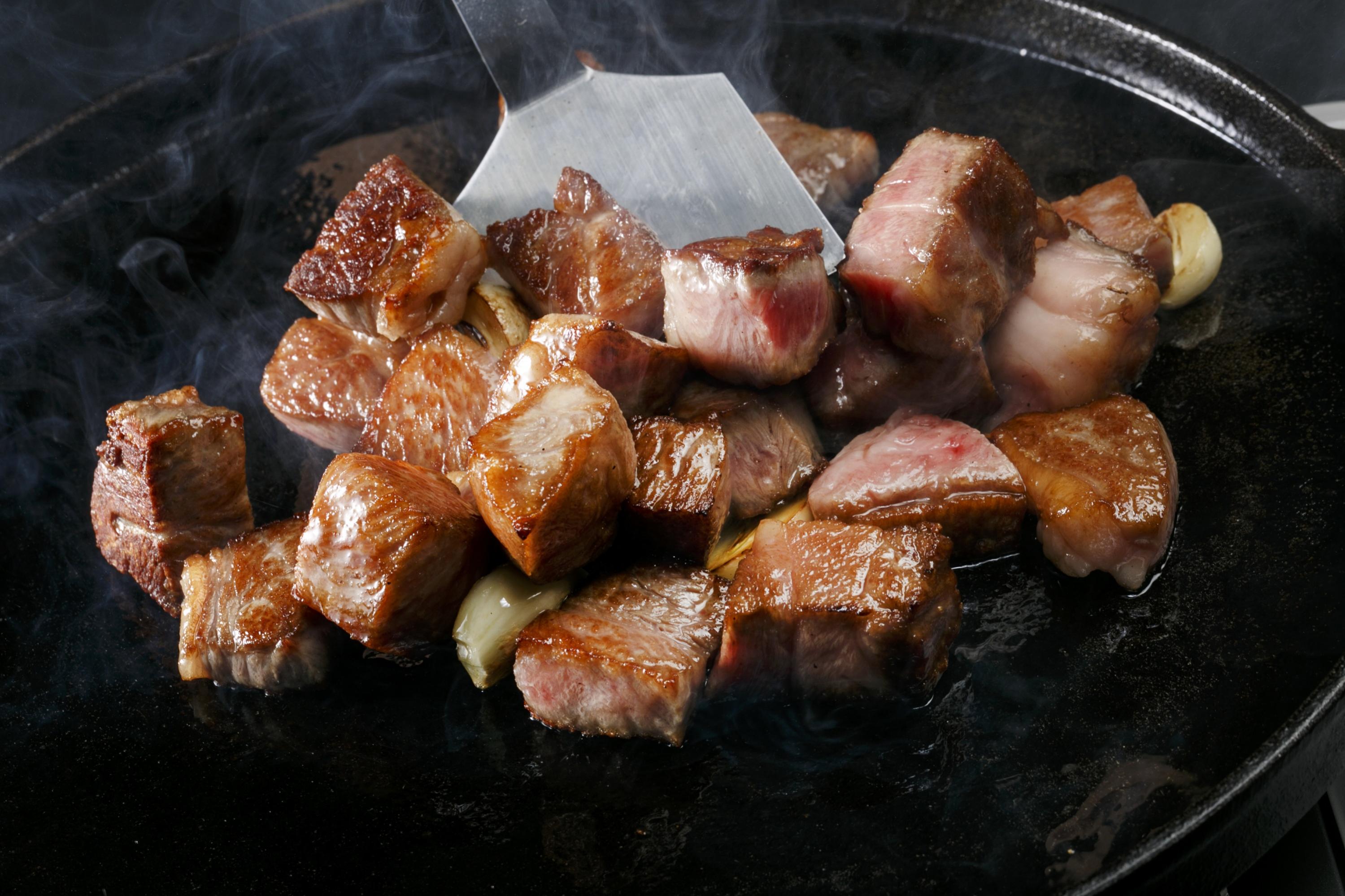 三栄の佐賀牛サイコロステーキ(約300g) J886_イメージ2