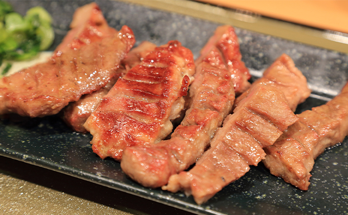【河村商店】厚切り牛たん タン元 320g×2袋（コロッケ3個付き！） 牛タン 牛肉 お肉 冷凍 