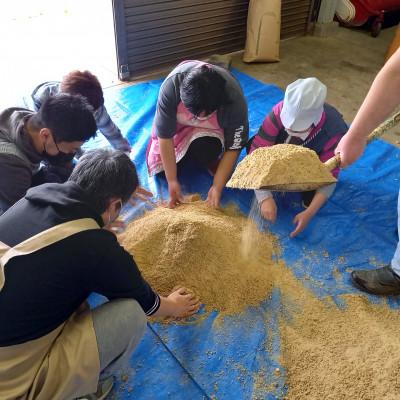 ふるさと納税 河内町 障がい者支援センターひかりでつくった　環境にやさしい　EMぼかし |  | 01