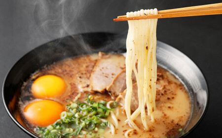 ＜ R8年熊本地震復興支援 ＞黒亭のとんこつラーメン 3人前 黒亭 熊本ラーメン 中太麺