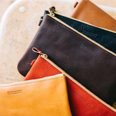 ふるさと納税 糸島市 DURAM ファスナーポーチ M 革通帳 18012【Duram Factory】[AJE015] |  | 02