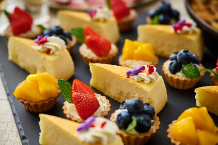 【ホテルグランヴィア京都／カフェレストラン ル・タン 】ランチバイキング2名様分｜駅直結 人気 ペア食事券 カジュアルダイニング 食事券