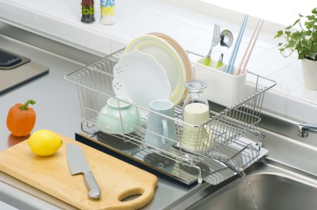 水が流れるステンレス製水切り（ワイド横型） 水切りラック【011S005】