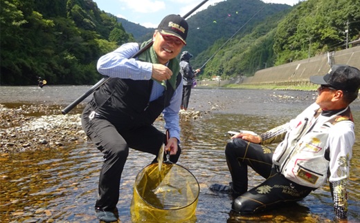 錦川 遊漁券 年券 アユを含む全魚種 / 釣り 川釣り 鮎釣り アユ 鮎 サツキマス マス コイ ウナギ モクズカニ 渓流釣り 鮎ルアー 釣り券 年間 アウトドア 趣味 清流 贈答 ギフト プレゼント