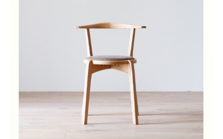 天然木チェア 椅子 ダイニング スタッキング / ウォールナット材 または オーク材 【HIRASHIMA AGILE Side Chair ファブリック】 受注生産