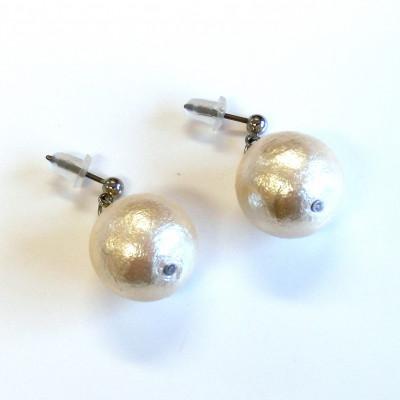 ふるさと納税 和泉市 コットンパールピアス(14mm・アイボリー)
