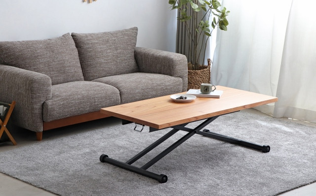 
                  東馬家具 センダン リフトテーブル 東馬
                