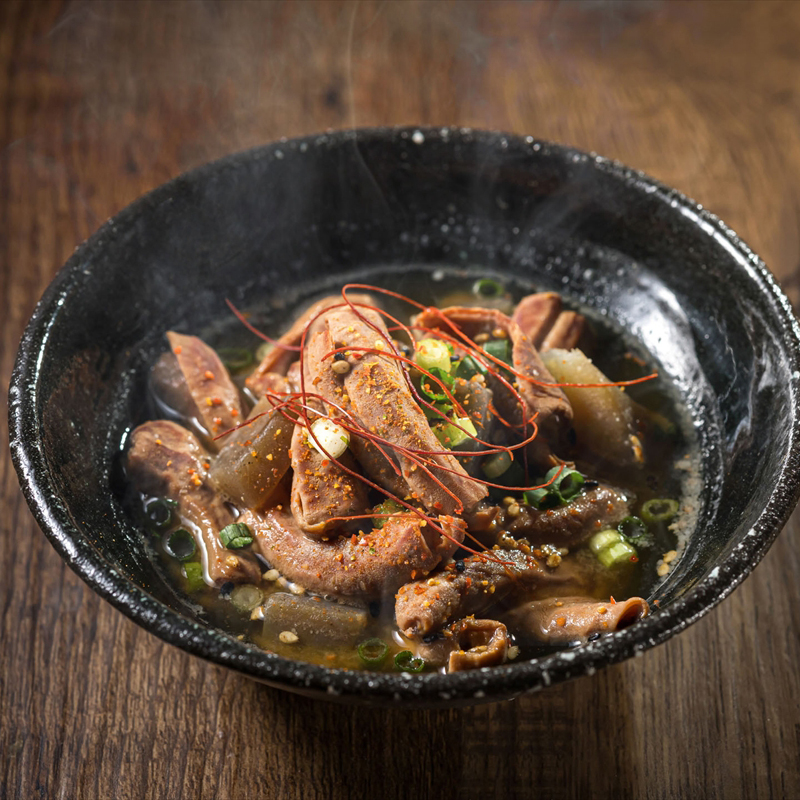 【定期便 12ケ月連続】北海道産 もつ煮込み 170g×7パック 豚肉 豚もつ 豚ホルモン 煮込み 惣菜 ご飯のお供 簡単調理 レトルト レトルト食品 おかず 北海道 釧路町 釧路超 特産品 br03