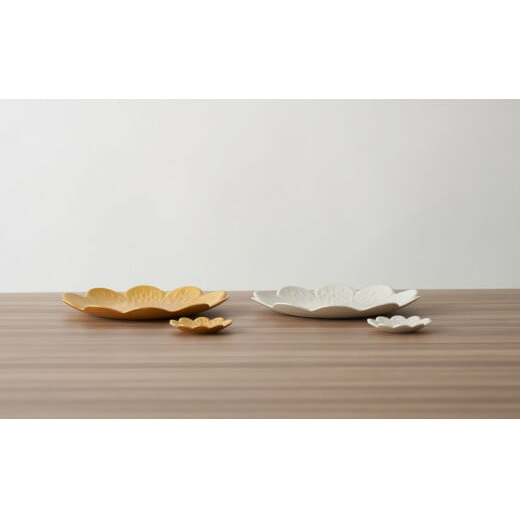 有田焼 flower plate 野菊/金銀彩（銘々皿・豆皿 計4ヶセット）深海三龍堂 食器 おしゃれ お皿 プレート 取り皿 ケーキ皿 パン皿 A25-267_イメージ3