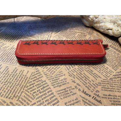 ふるさと納税 栗東市 馬九(うまく)いくラウンドファスナーペンケース(レッド) |  | 01