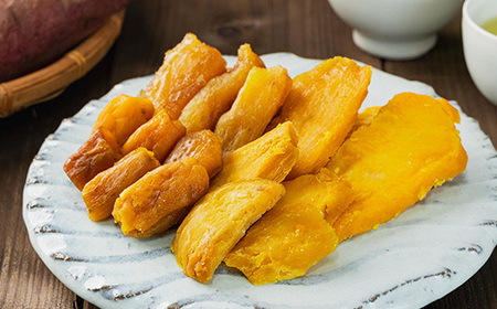 鹿児島県産 焼き平干し芋(70g×8袋) 焼芋 焼き芋 干し芋 やきいも 干しいも さつまいも さつま芋 紅はるか 小分け お菓子 スイーツ おかし サツマイモ 薩摩芋【A-1811H】