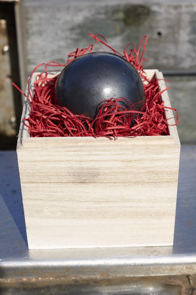 鉄彫刻家　飯田誠二作品　鉄本来の音を楽しむ楽器「Sei」（黒錆色タイプ）