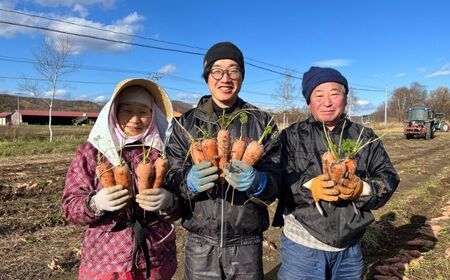 野菜 にんじん 1kg（土付き）《足寄町》【餌取農場】 根菜野菜 新鮮野菜 旬野菜 野菜 野菜 [BEBA001] 