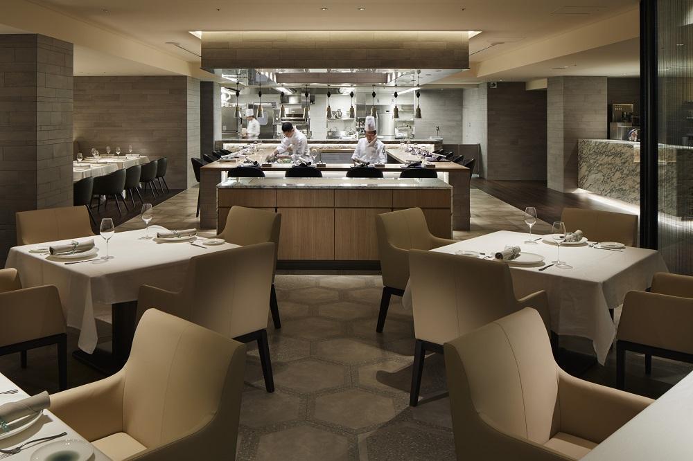 【高島屋選定品】【THE THOUSAND KYOTO】ザ・サウザンド京都 ギフトチケット3千円分［ 京都 京都駅 至近 アクセス 抜群 次の千年の心地よさ ホテル 割引 チケット 宿泊券 ギフト券 