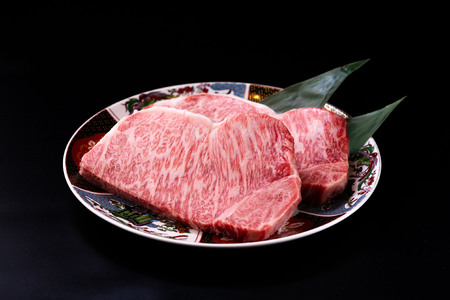 極上 松阪牛 サーロイン ステーキ (200g×2枚) 牛追道中 US8【M1680】