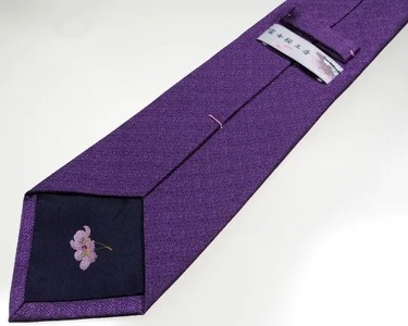 ネクタイ　富士桜工房　梨地（すみれ）