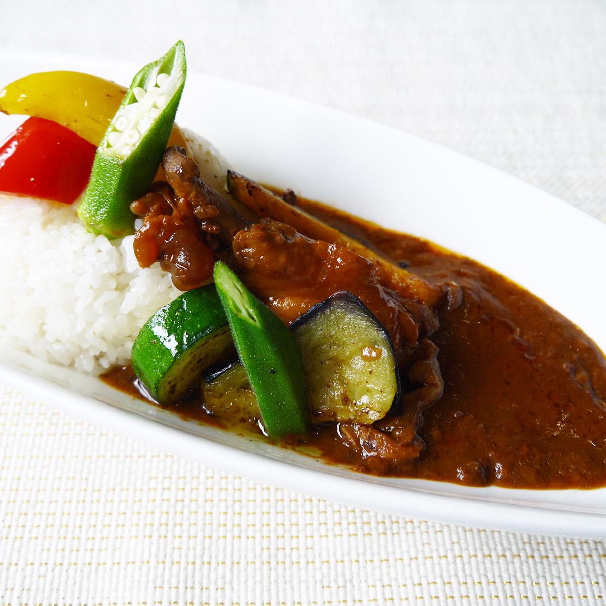 日本一地鶏 阿波尾鶏　骨つき地鶏のごちそうカレー 30人前セット カレー レトルト 阿波尾鶏 30食入り 阿波尾鶏のごちそうカレー 徳島 地鶏 あわおどり