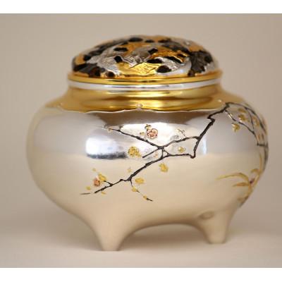 ふるさと納税 高岡市 【高岡銅器】銀製　四君子香炉(小)桐箱入り |  | 01