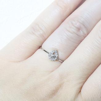 プラチナ しずく取り巻きダイヤモンドリング　0.12ct　　BQ76