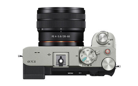 【シルバー】ソニー デジタル一眼カメラ α7C II ズームレンズキット ILCE-7CM2L / カメラ カメラ本体 デジタルカメラ 一眼レフカメラ ミラーレスカメラ
