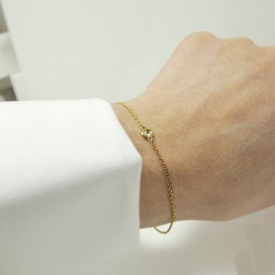 ふるさと納税 甲府市 K18イエローゴールド「一粒石」ダイヤチェーンブレスレット【0.10ct-2】 |  | 03