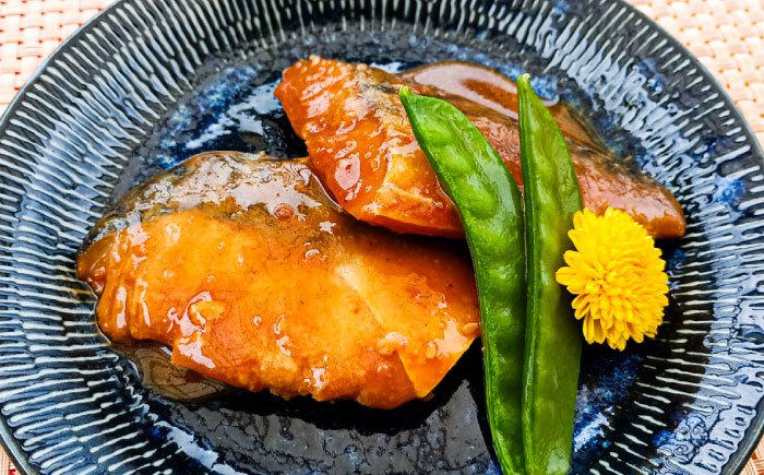 ストックに最適！老舗の味噌で煮込んだサバの味噌煮 16パック　島根県松江市/株式会社山光食品 [ALHZ001]