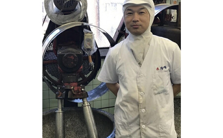 【2025/12/24～発送】【鈴松蒲鉾店】上板かまぼこ紅白伊達巻セット【惣菜 蒲鉾 板つき蒸しかまぼこ 伊達巻ハーフ 昔ながらの味 卵不使用のかまぼこ 厳選した高級な白身魚のグチ 神奈川県 小田原市