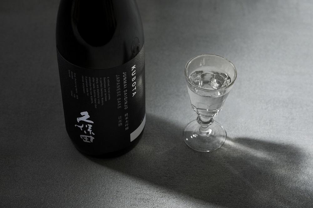 久保田　純米大吟醸　1.8L　専用化粧箱入