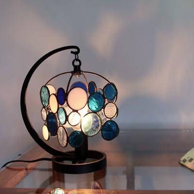 ふるさと納税 瀬戸市 Nijiiro Lamp のステンドグラスのテーブルランプ チビ ブルー |  | 01