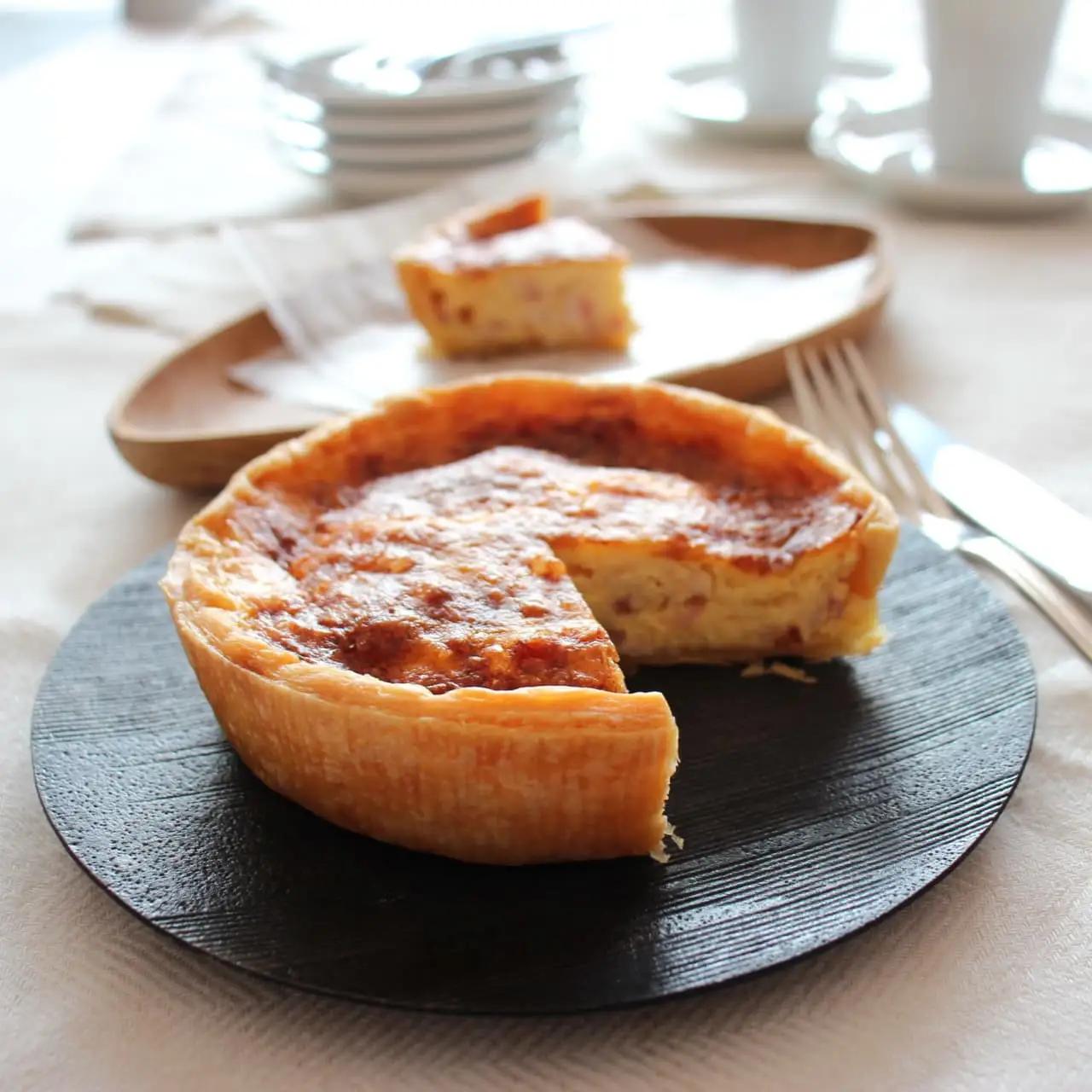 自家製 キッシュ ロレーヌ（グリエールチーズとベーコン）Quiche Lorraine (直径11cm) 約210g