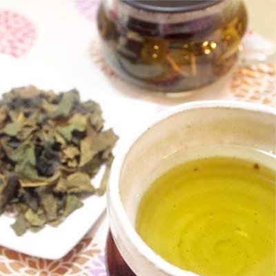 ふるさと納税 南国市 【産地直送手作り】高知県産桑茶どくだみ茶セット〜伝統の鉄釜で使い職人が手炒り〜【お茶セット】 |  | 01