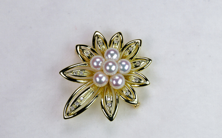 真珠 アクセサリー ブローチ パール 5.5mm ~ 6.0mm  三重県 伊勢 志摩 志摩市 冠婚葬祭 結婚式 入学式 卒業式 成人式 慶事 弔事 アコヤ真珠 ジュエリー フォーマル パールパールパ