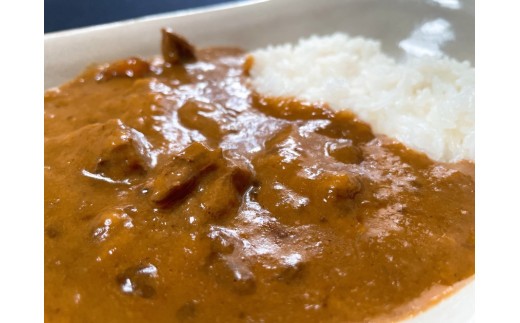 ゴロッと大きな猪肉が入っています。