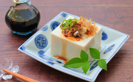 くまモン 馬刺し用しょうゆ 300ml×2本【株式会社山内本店】[BHAE062]