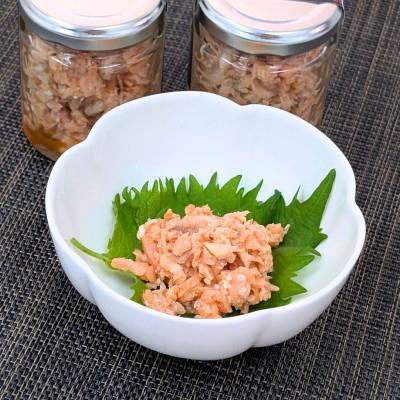 ふるさと納税 琴浦町 訳あり もったいないサーモンほぐし身 2本 国産 鳥取琴浦グランサーモン 無添加・無投薬養殖で安心 |  | 01